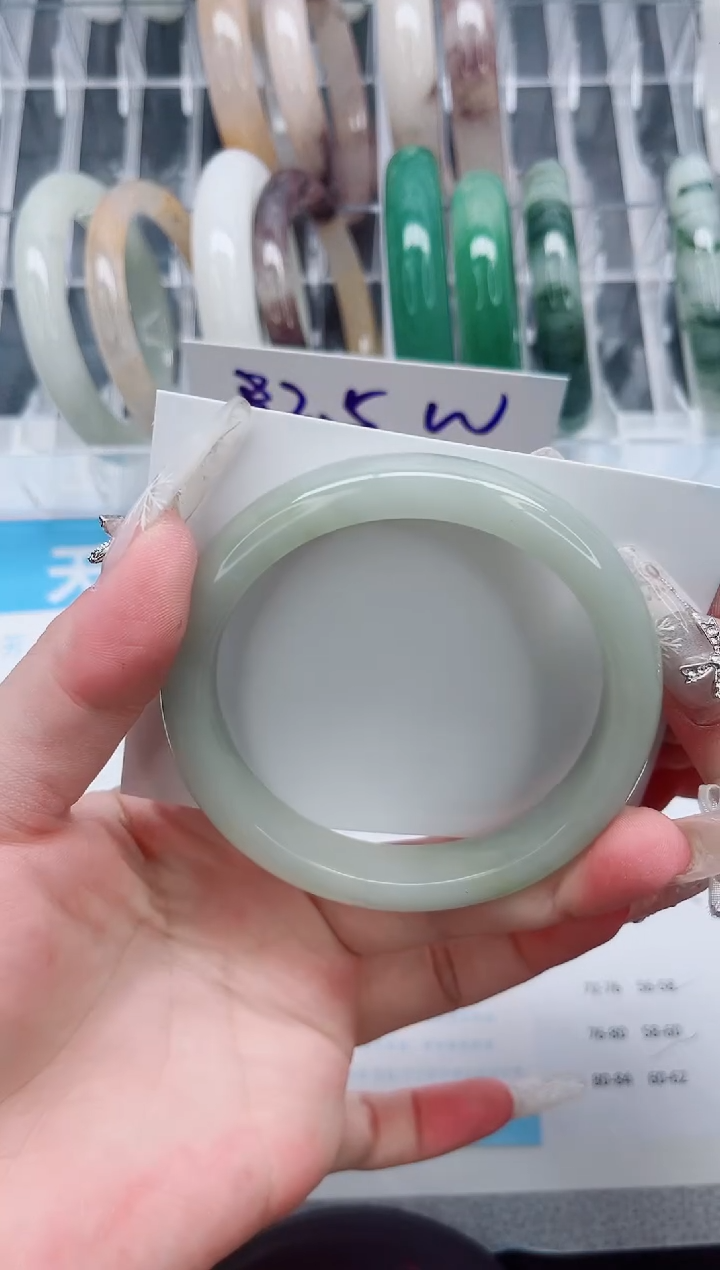 【闪购商品】石英质玉手镯未镶嵌A211-60.1