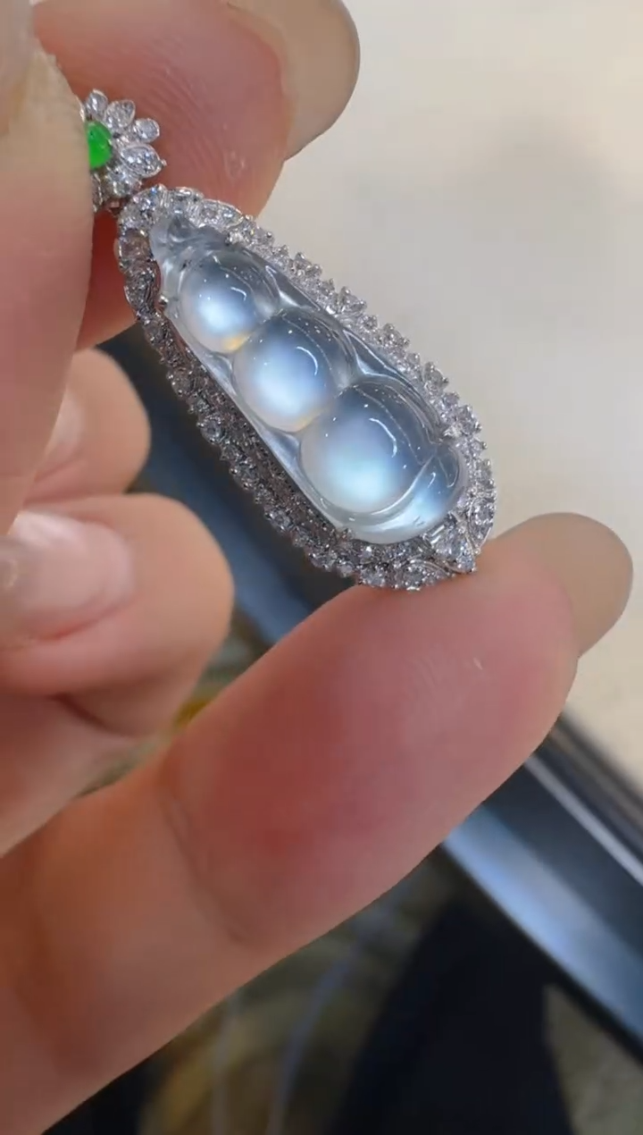 吊坠(不含链)18K金镶嵌翡翠多样性团购发一件