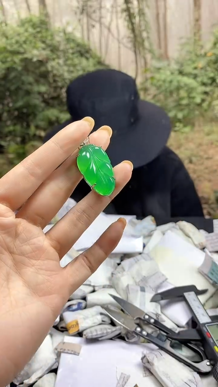 满色吊坠 所见即所得！！