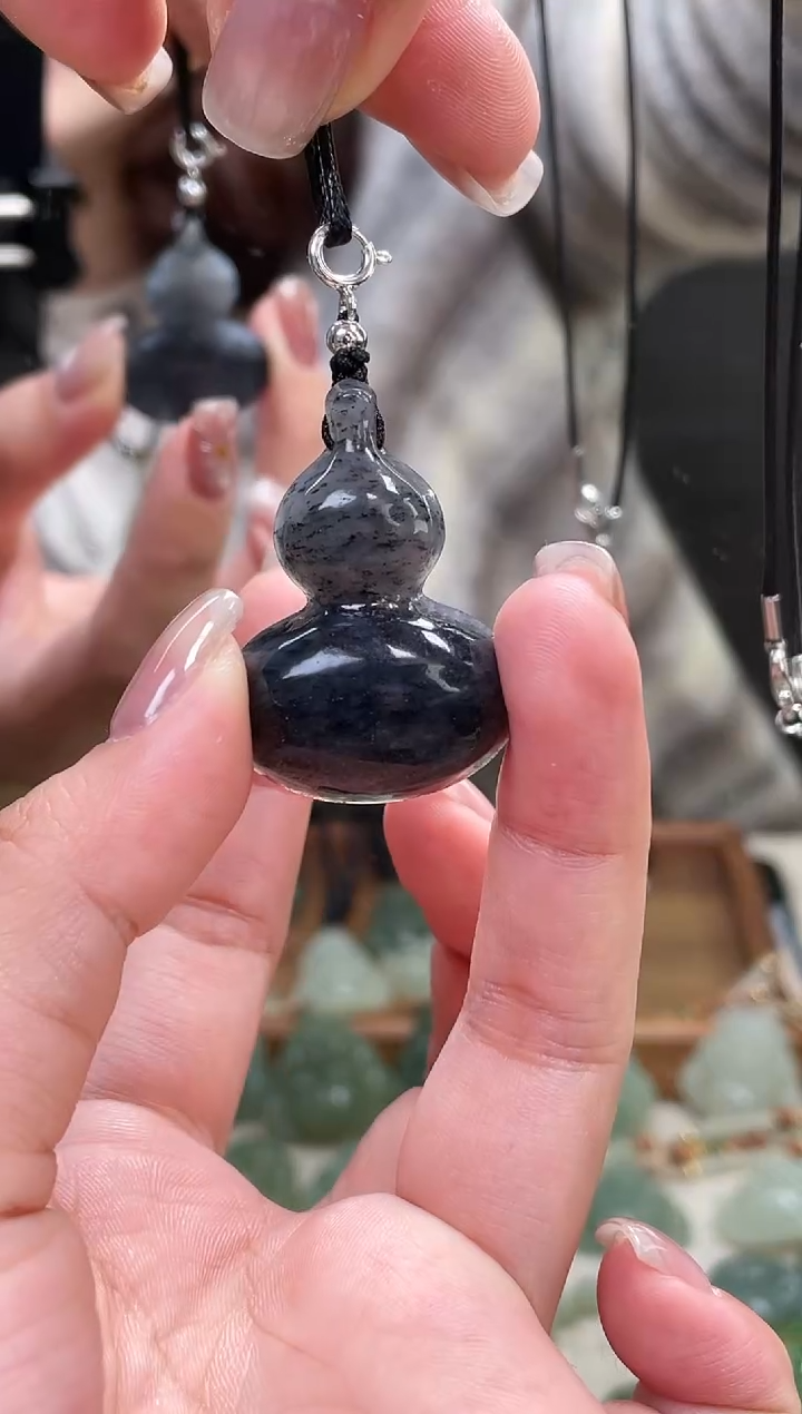 颈饰未镶嵌和田玉青花葫芦