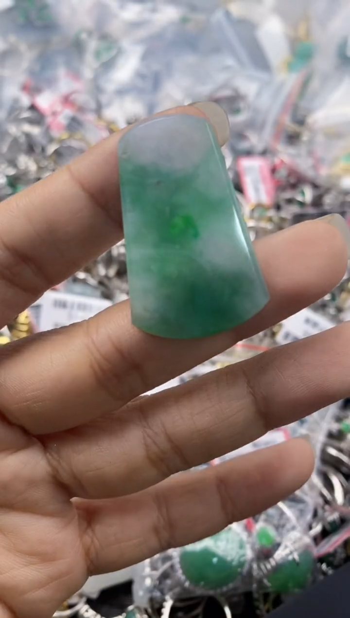 未镶嵌戒指翡翠11               9