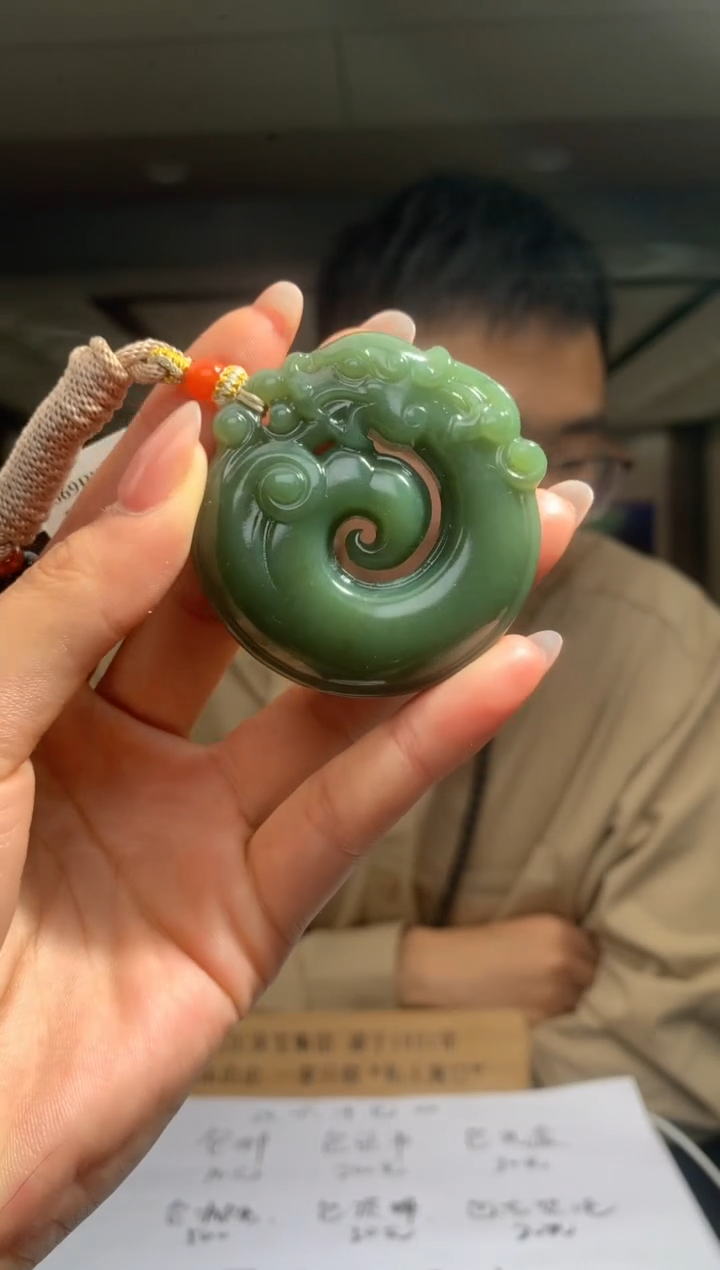 【闪购商品】定制和田玉Boss阳天然和田玉（拍一发一）