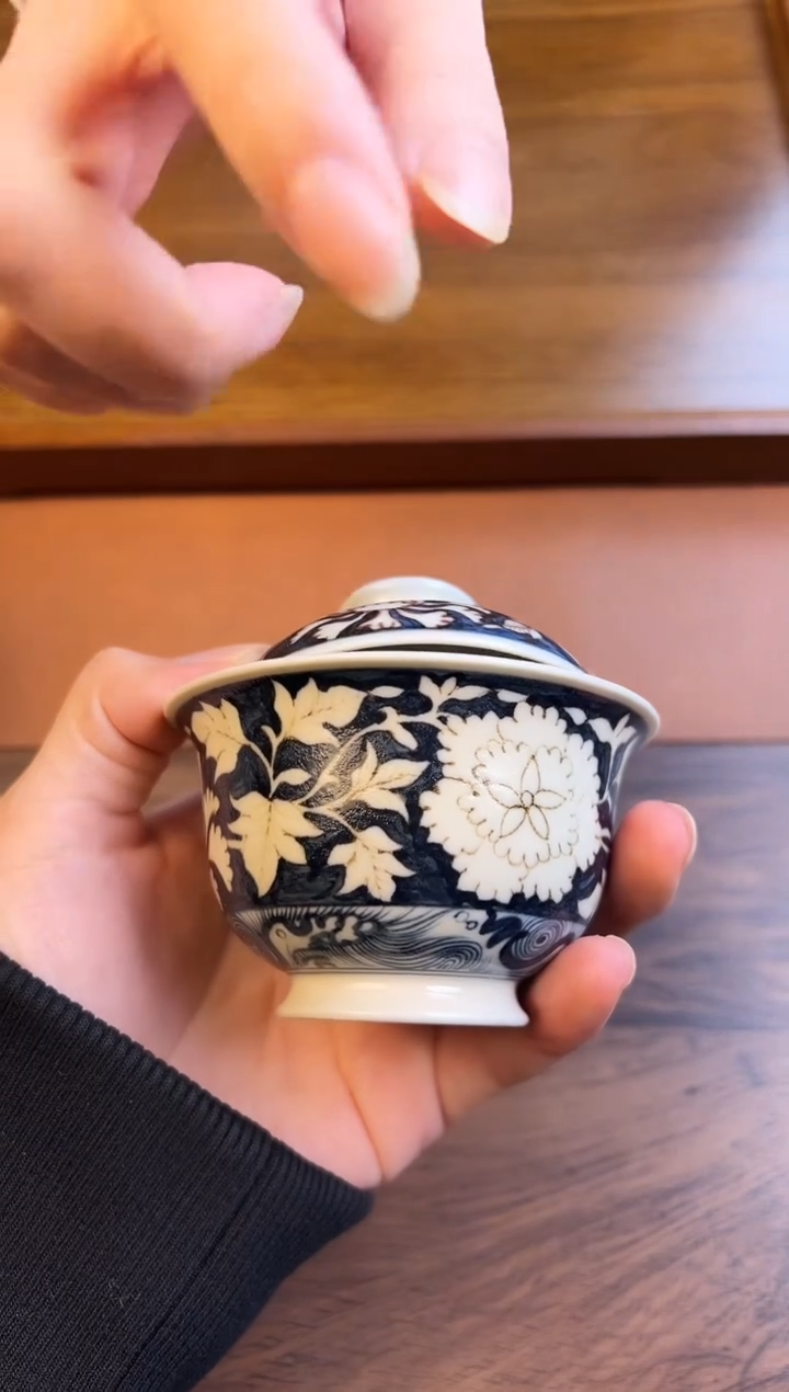 问青坊纯手工手绘青花釉里金花卉柴窑二才盖碗