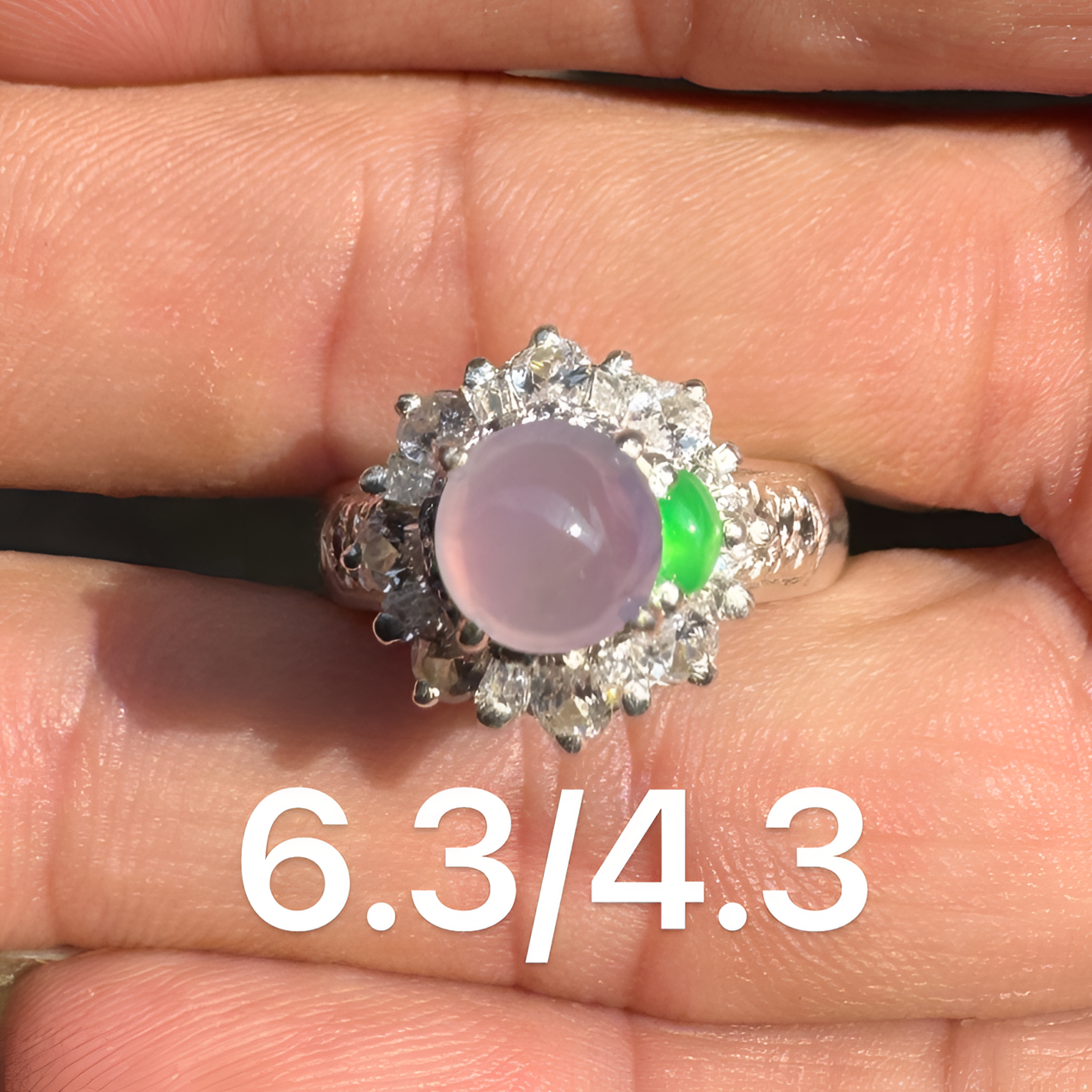 0208(小哪吒在源头)冰种翡翠正圆紫罗兰戒面干净肉细饱满M100