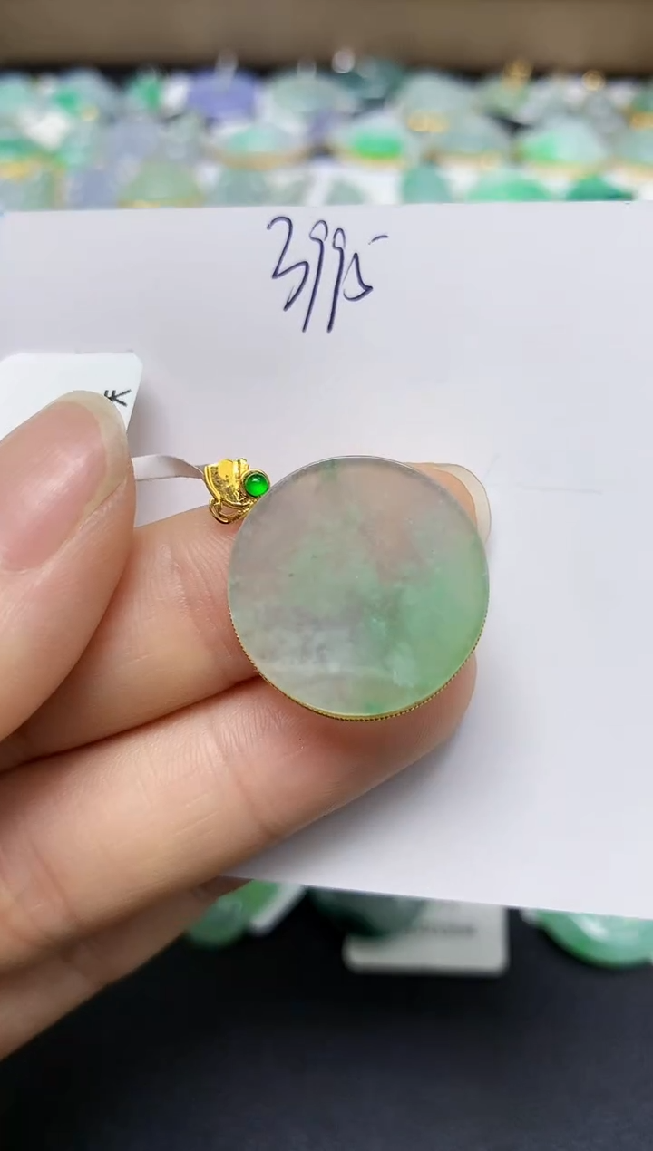 翡翠18K金镶嵌颈饰 天然翡翠A货