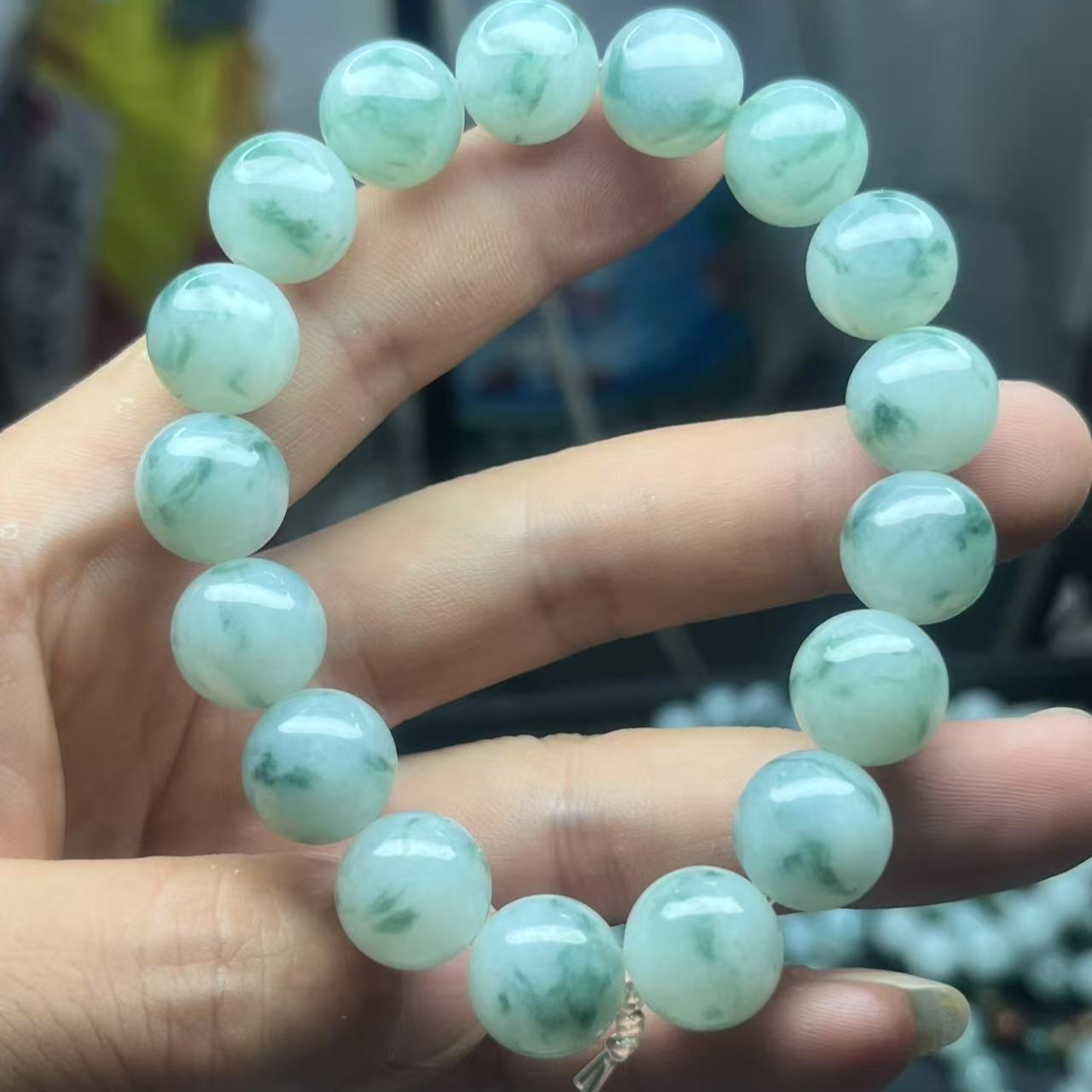翡翠A货手串，飘花珠珠，细糯化卡12.4精美，天然缅甸翡翠直播间看货