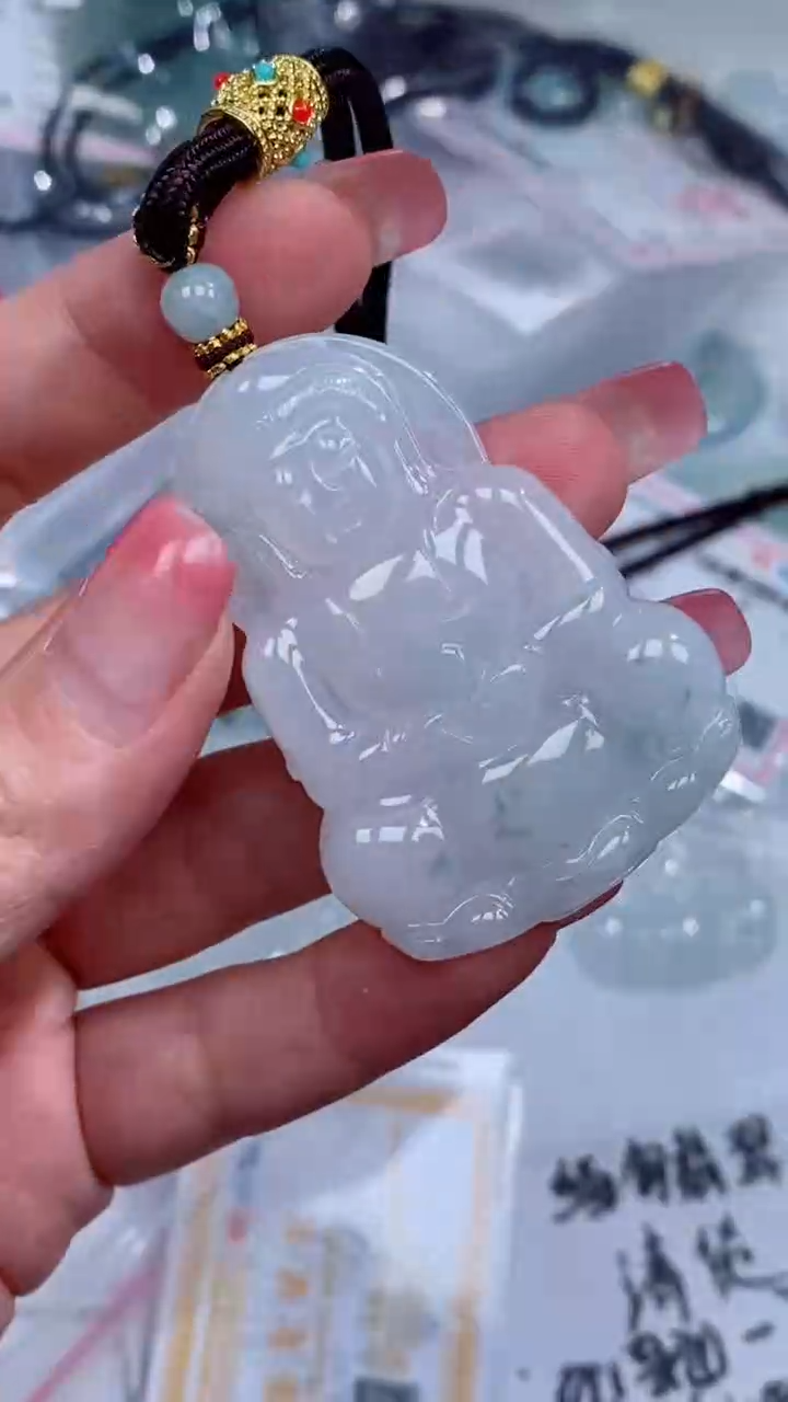翡翠未镶嵌颈饰吊坠