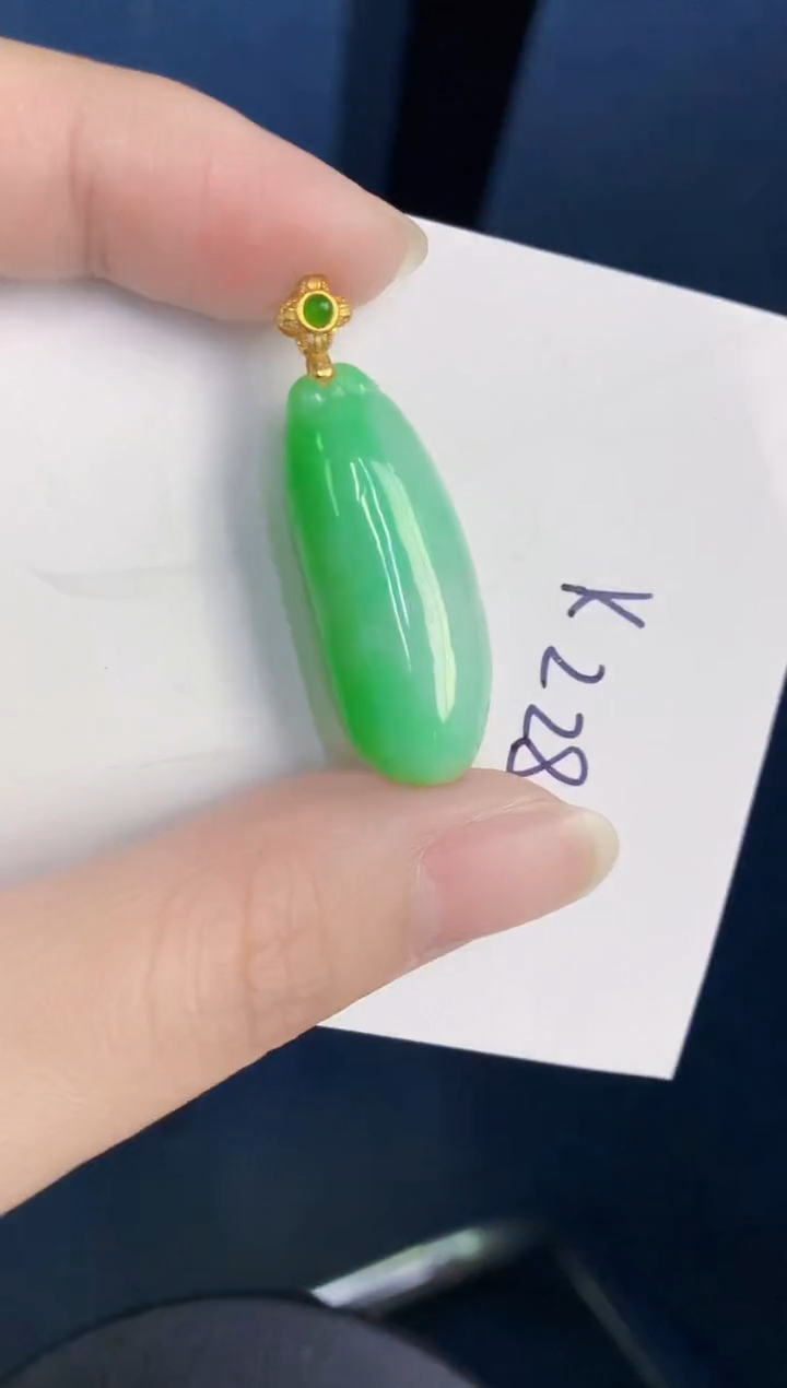 颈饰未镶嵌翡翠天然翡翠缅甸A货
