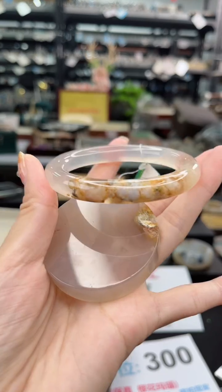 【闪购商品】石英质玉手镯未镶嵌56圈口（赠品镯心）36774