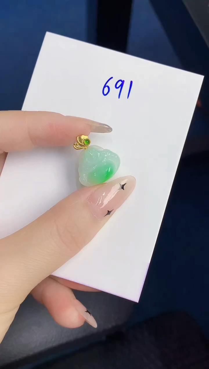 颈饰未镶嵌翡翠缅甸天然翡翠A货
