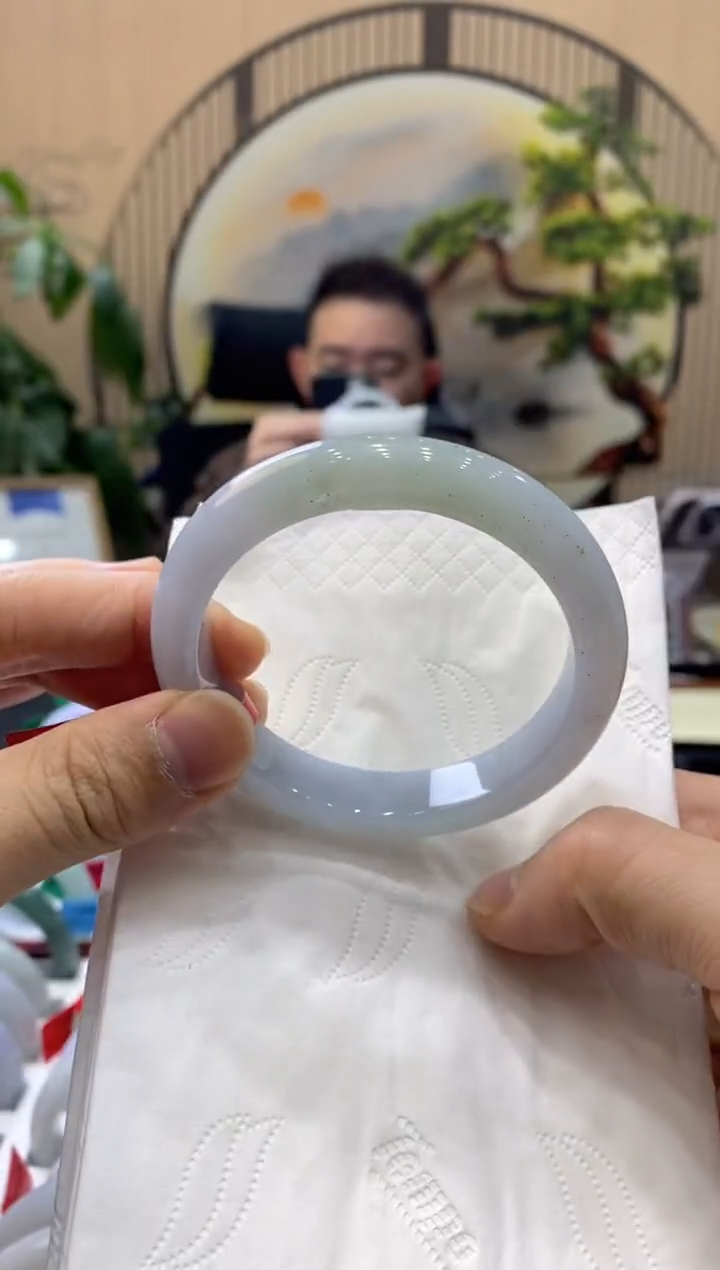 【闪购商品】翡翠手镯未镶嵌000010380