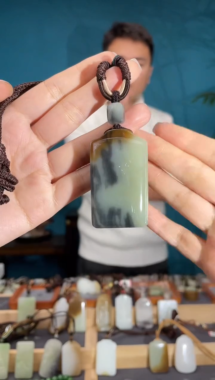 颈饰未镶嵌和田玉1