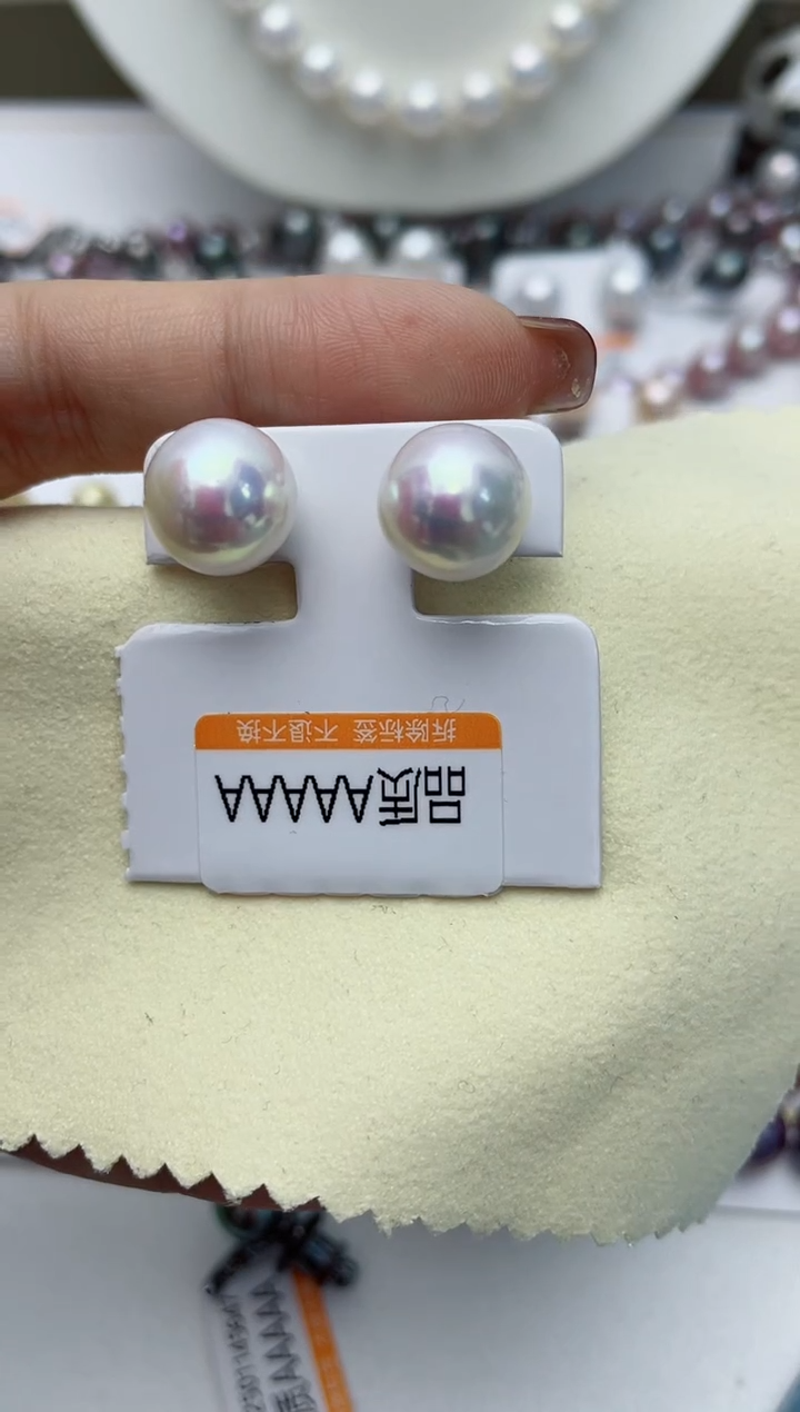 【闪购商品】淡水珍珠耳饰18K金镶嵌W36