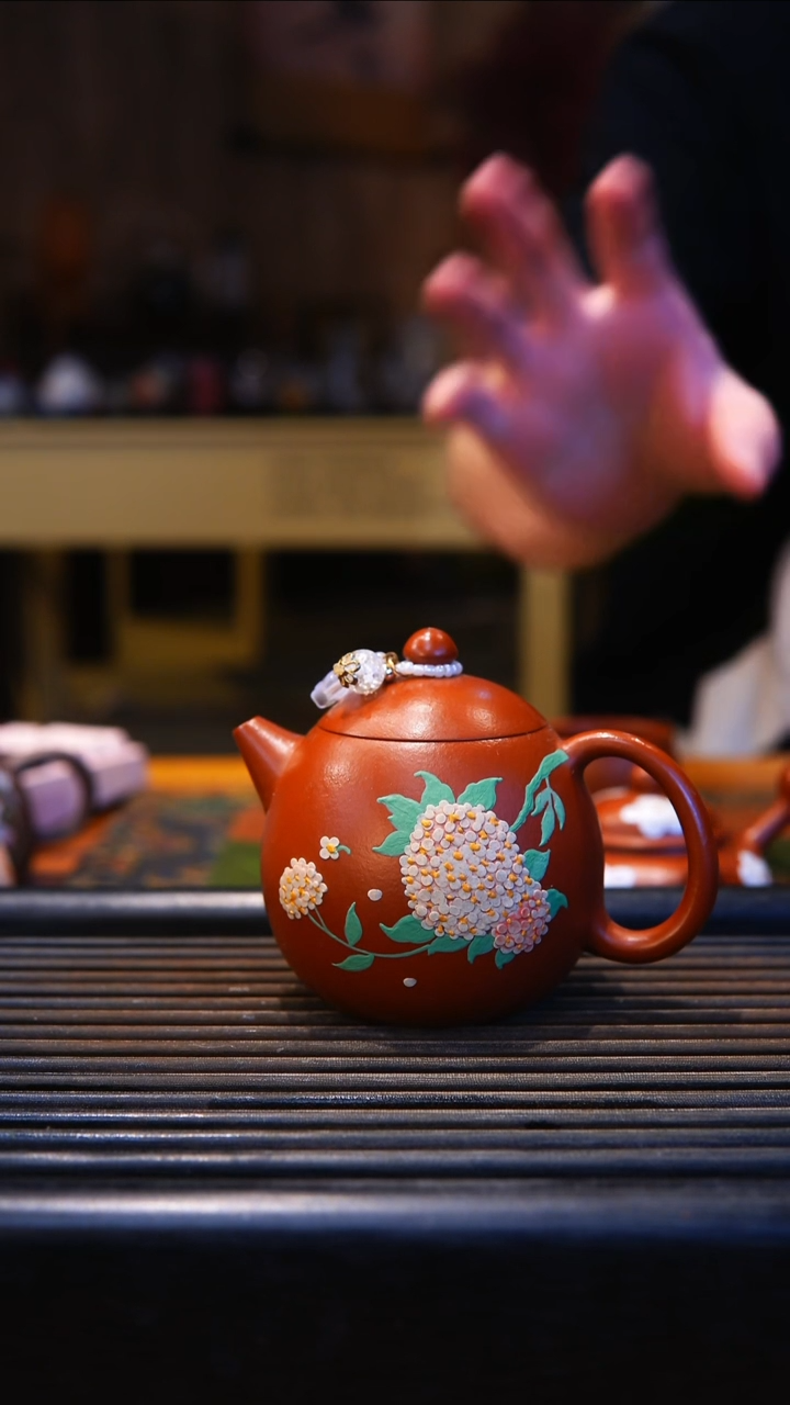 龙蛋紫砂壶大碗茶的茶器