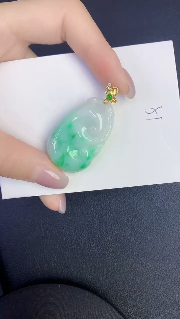 颈饰未镶嵌翡翠缅甸天然翡翠A货