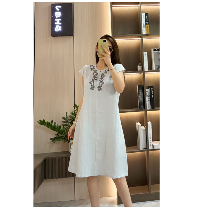 8502夏款法式刺绣亚麻无袖连衣裙