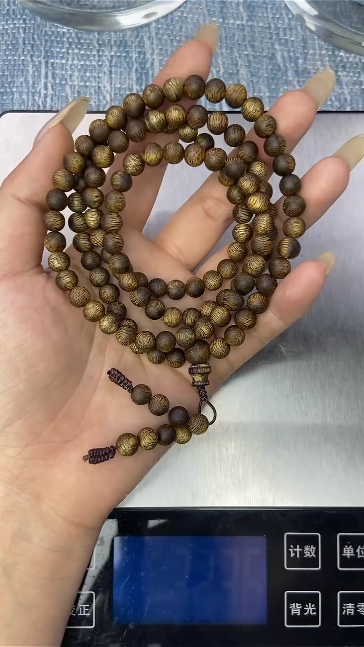 【闪购商品】沉香手串海南奇楠0.6*108长串S12