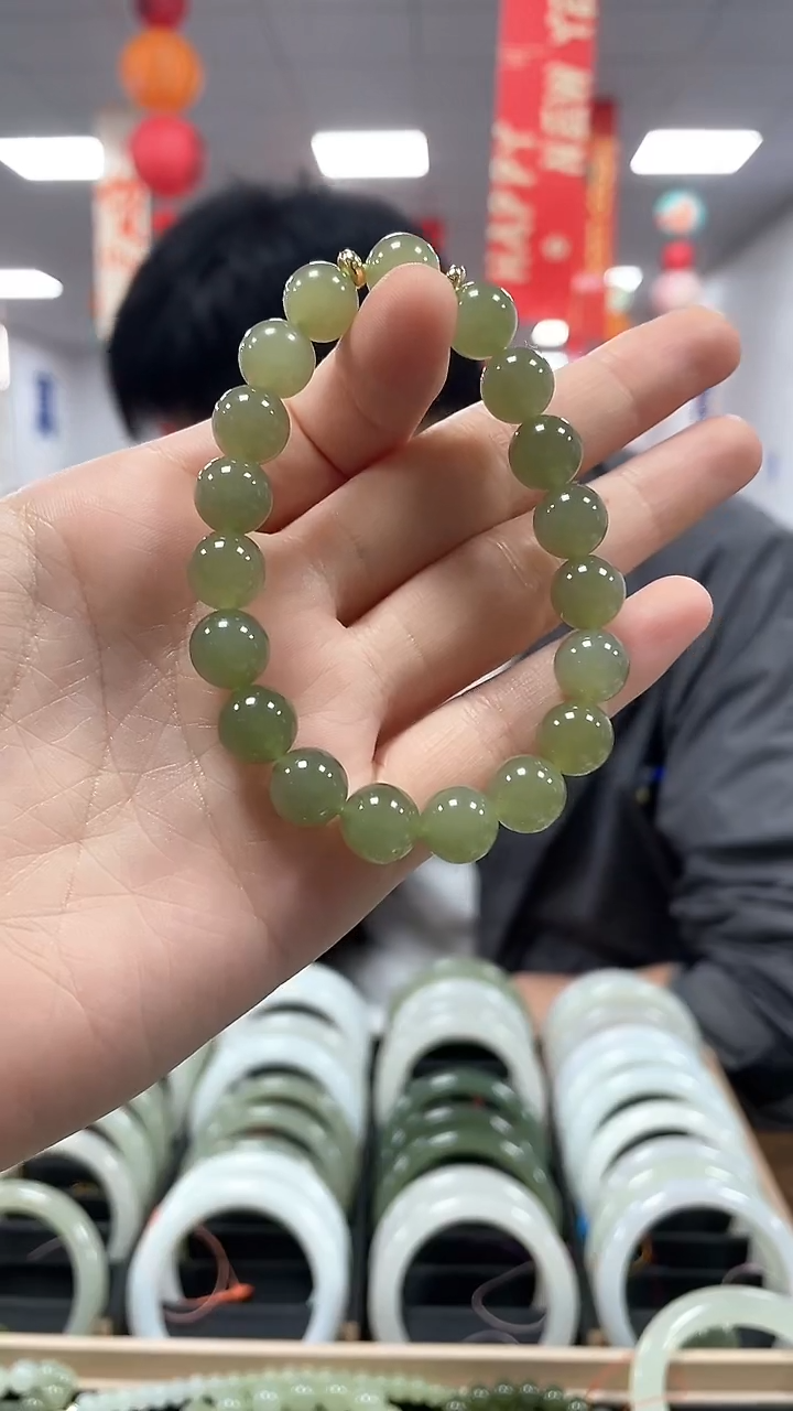 【闪购商品】和田玉手链未镶嵌湖水冻葡萄肉卡10手串一条