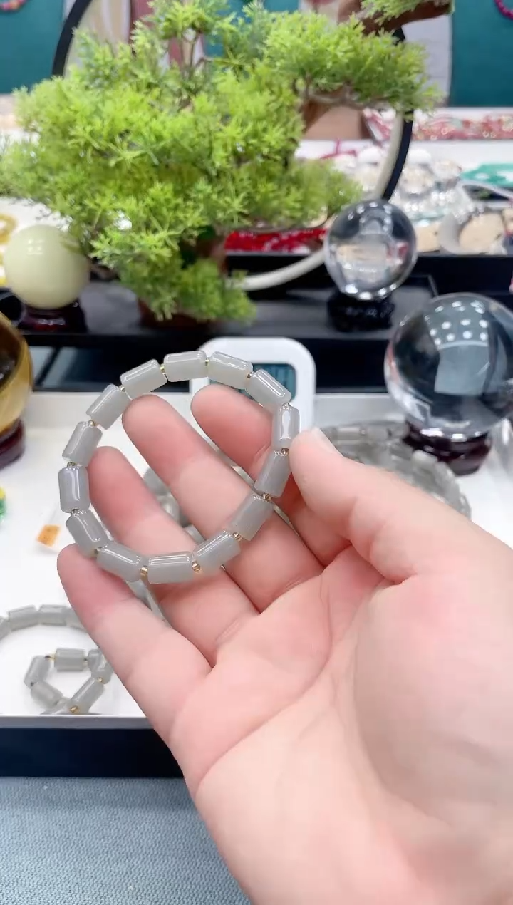 手链未镶嵌和田玉烟紫烟灰桶珠