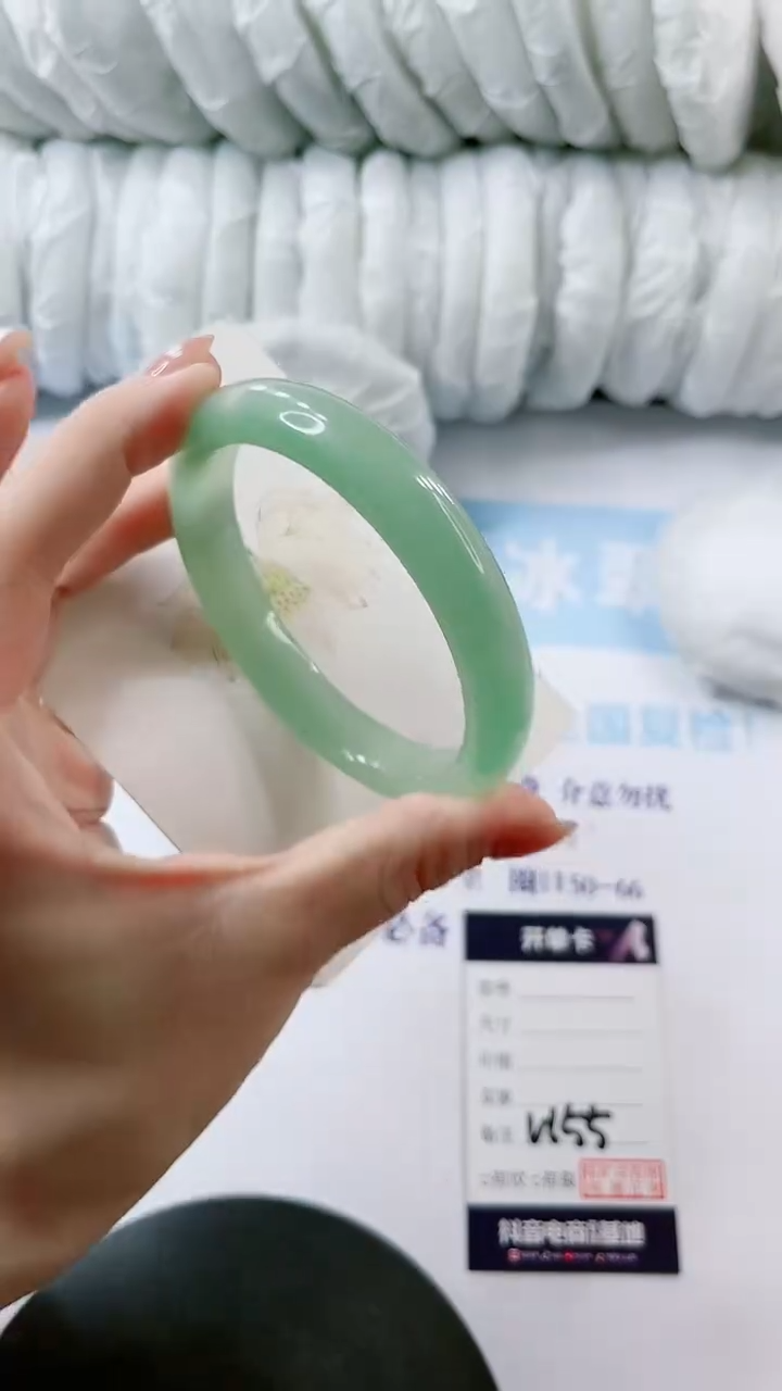 【闪购商品】石英质玉手镯未镶嵌多样性发货V155-64