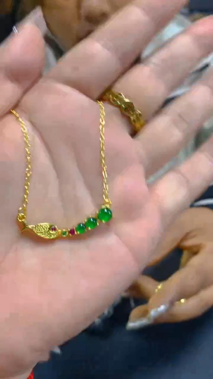 【闪购商品】翡翠吊坠(不含链)未镶嵌0900251571