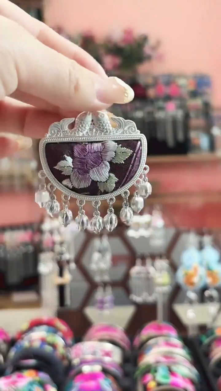 艺枝独绣手工饰品95