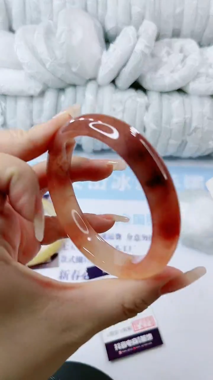 【闪购商品】石英质玉手镯未镶嵌多样性发货C223