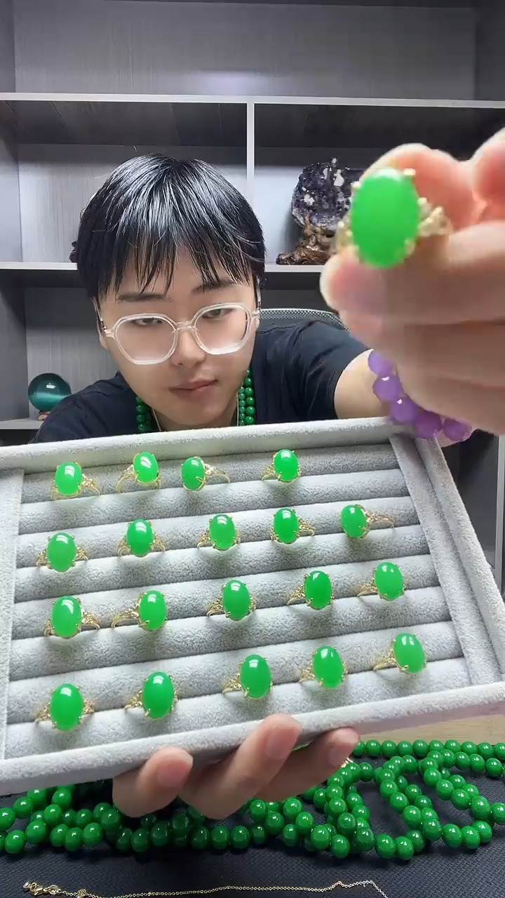 翡翠戒指14K金镶嵌戒指