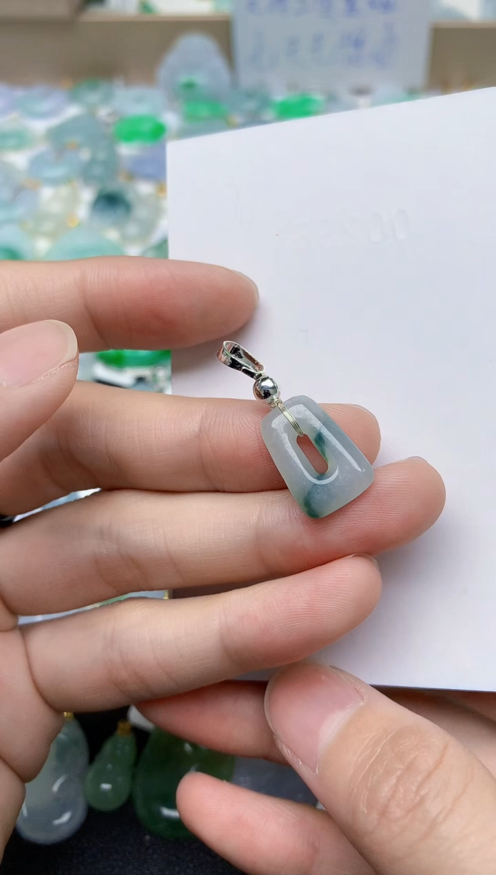 【闪购商品】翡翠颈饰合金137天然翡翠A货  