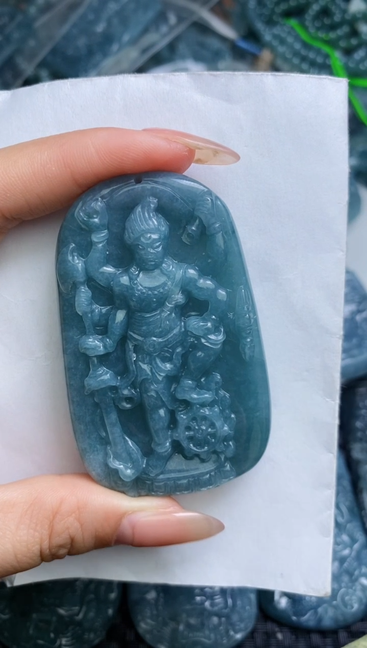 【闪购商品】翡翠颈饰未镶嵌          