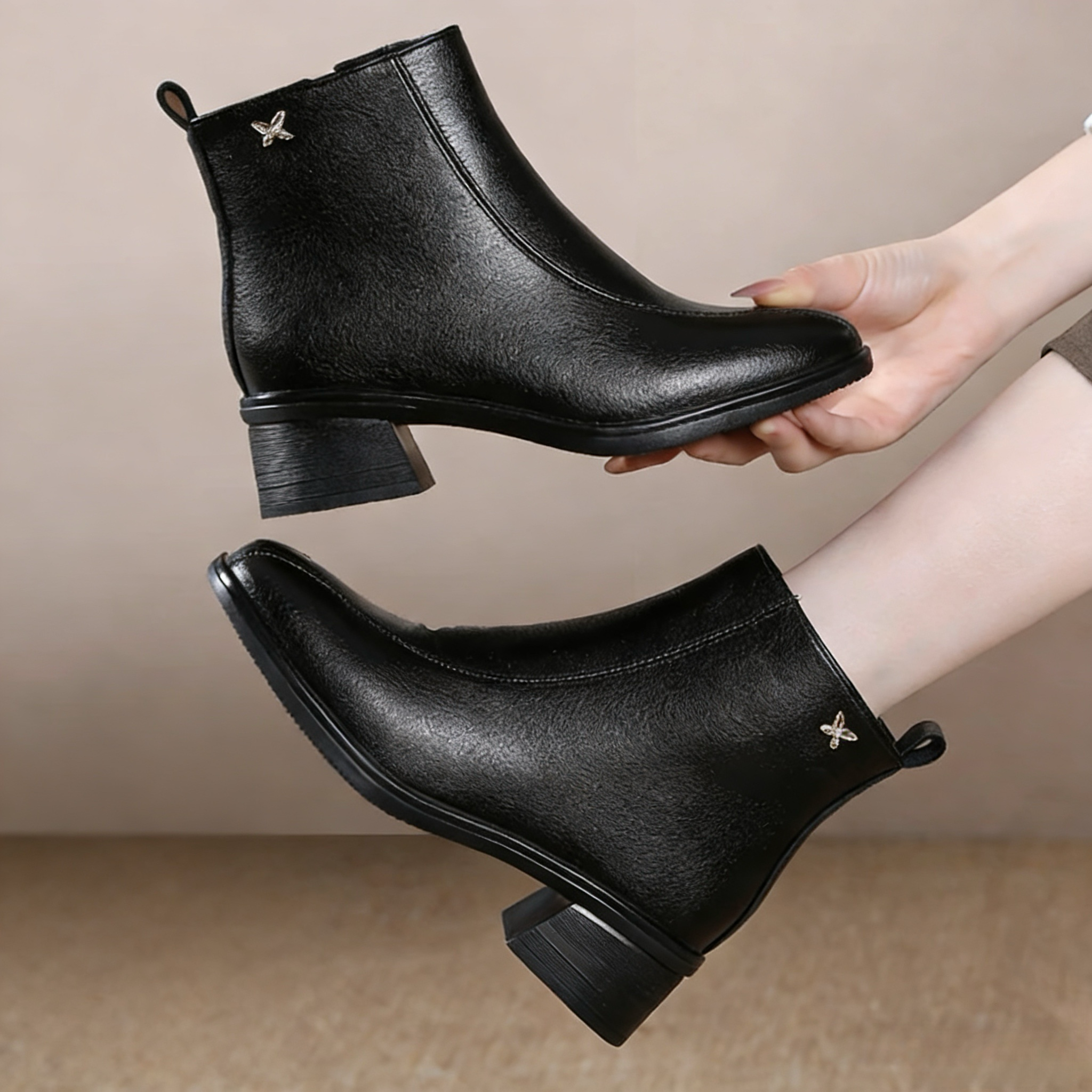 真皮方头短靴秋冬加绒瘦瘦靴女复古低跟冬季保暖短筒靴