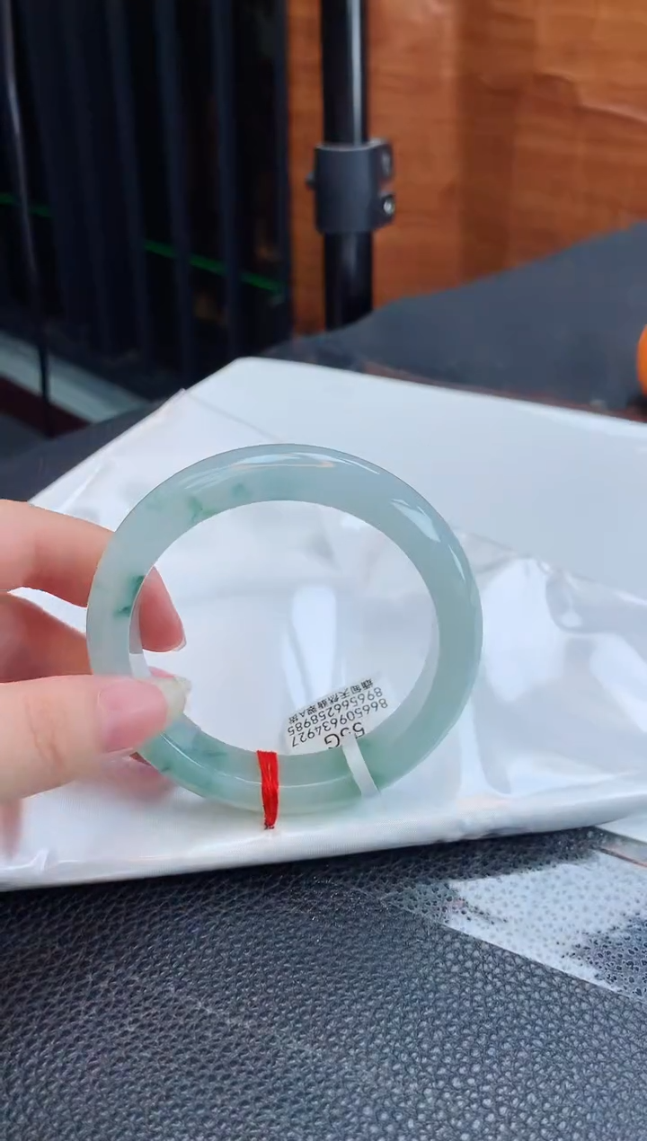 【闪购商品】翡翠手镯未镶嵌缅甸天然翡翠A货手镯