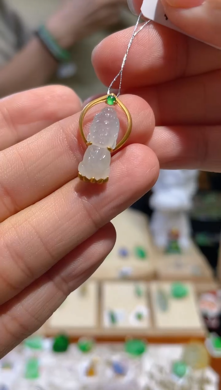 【闪购商品】翡翠颈饰18K金镶嵌假一赔三