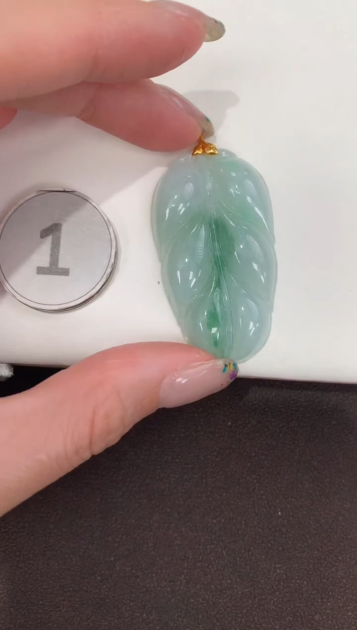 颈饰18K金镶嵌翡翠天然缅甸A货翡翠