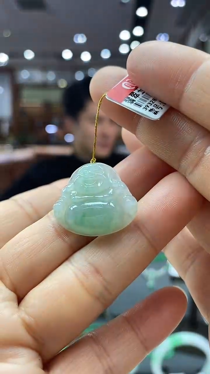 颈饰未镶嵌翡翠佛公