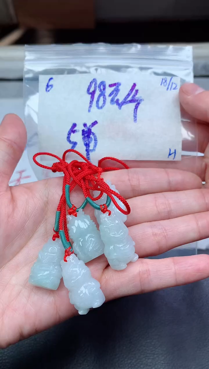 未镶嵌定制翡翠6毛货需精细抛光挂件多样性拍一发一