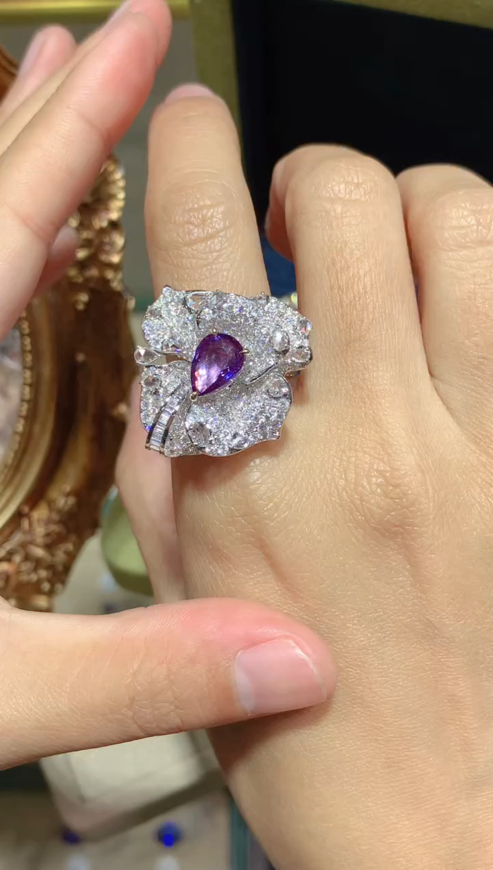 【闪购商品】彩色蓝宝石戒指18K金镶嵌2.1CT