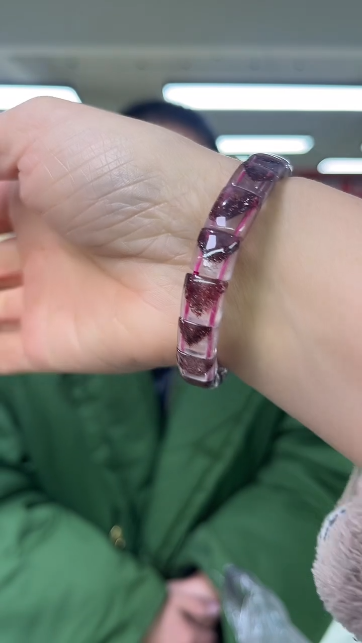 【闪购商品】石英质玉手链未镶嵌天然草莓晶手串多样性发一9mm