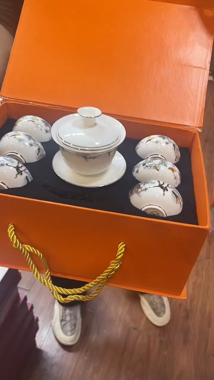 杯鸿辉家品牌瓷器，京东包邮！