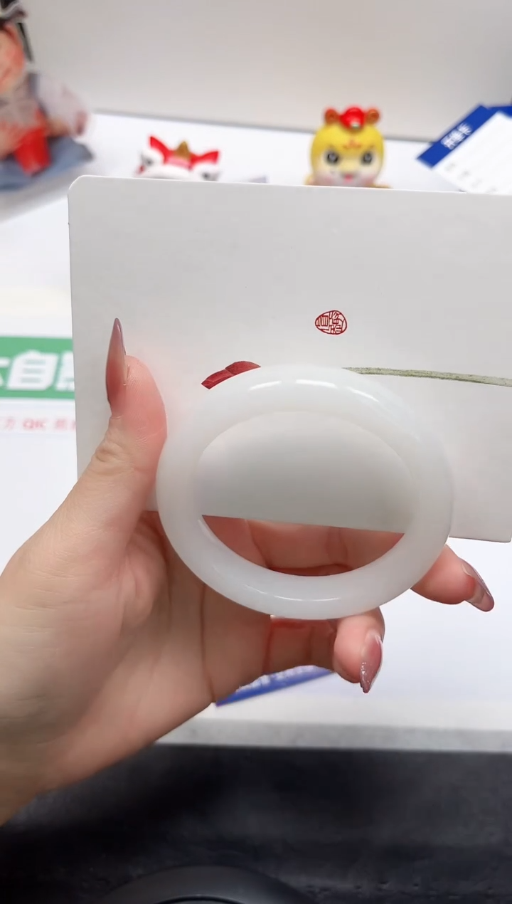 【闪购商品】石英质玉手镯未镶嵌193-56