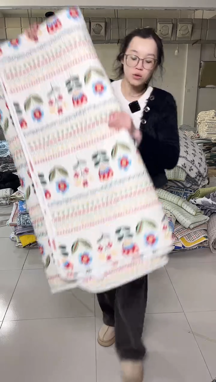 棉220*240斜纹小红花