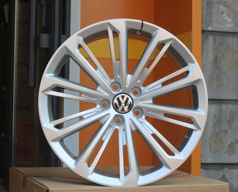 大众 速腾迈腾帕萨特原车轮毂（单只）