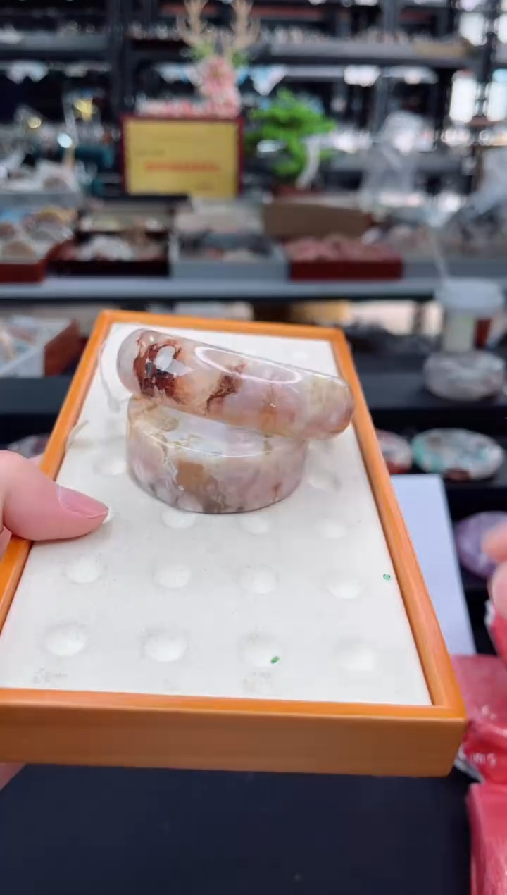 【闪购商品】石英质玉手镯未镶嵌62圈口（赠品镯心）381285