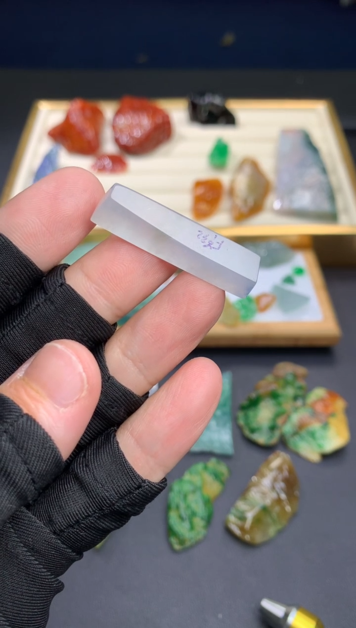 【闪购商品】定制翡翠未镶嵌                