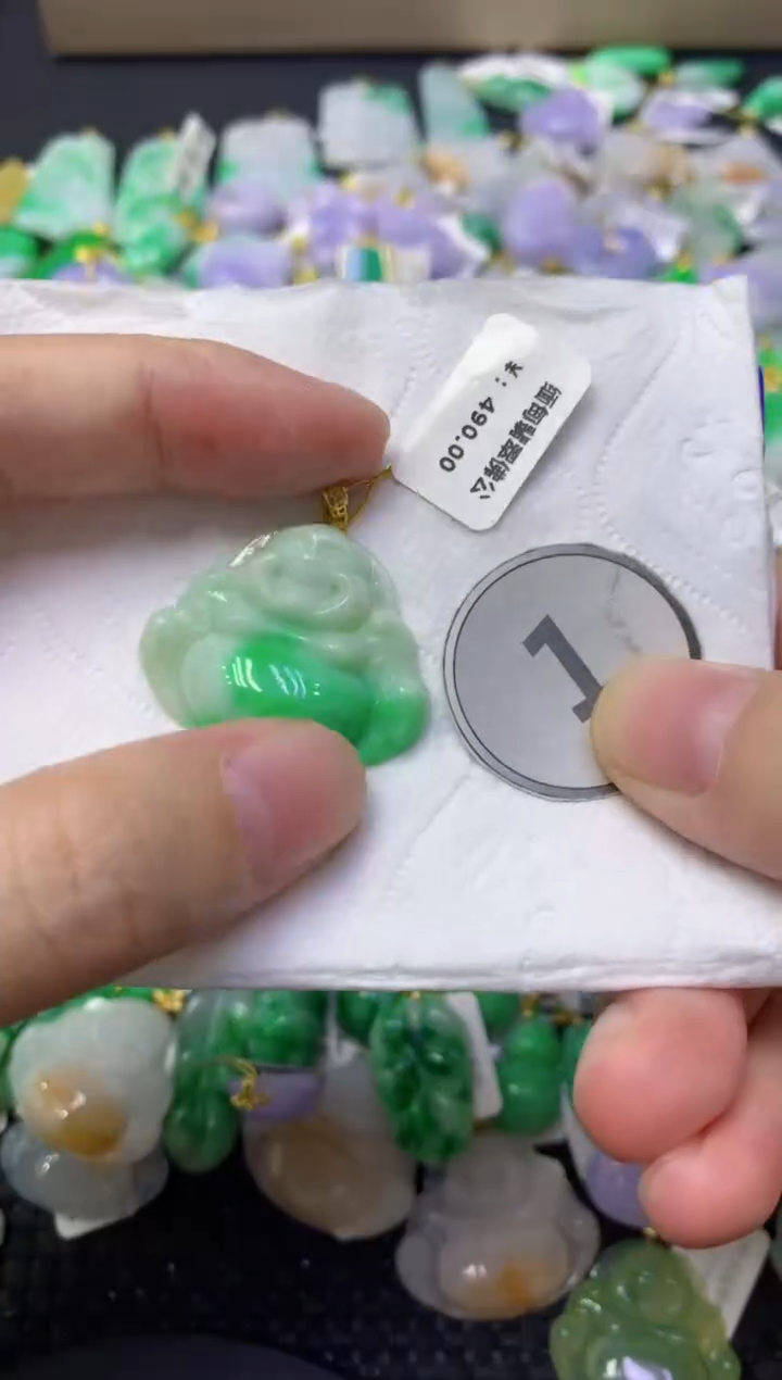 颈饰未镶嵌翡翠天然缅甸翡翠A货