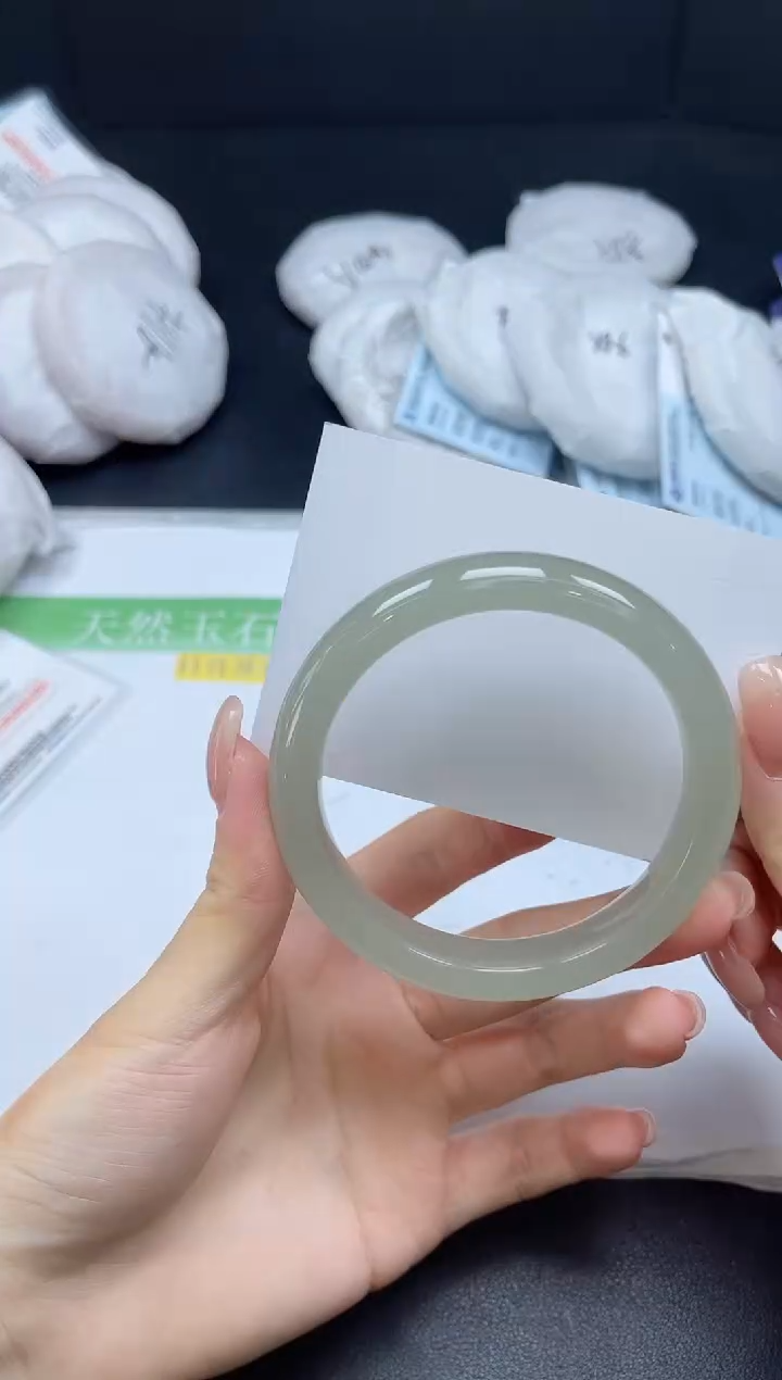 未镶嵌手镯石英质玉0117-5960