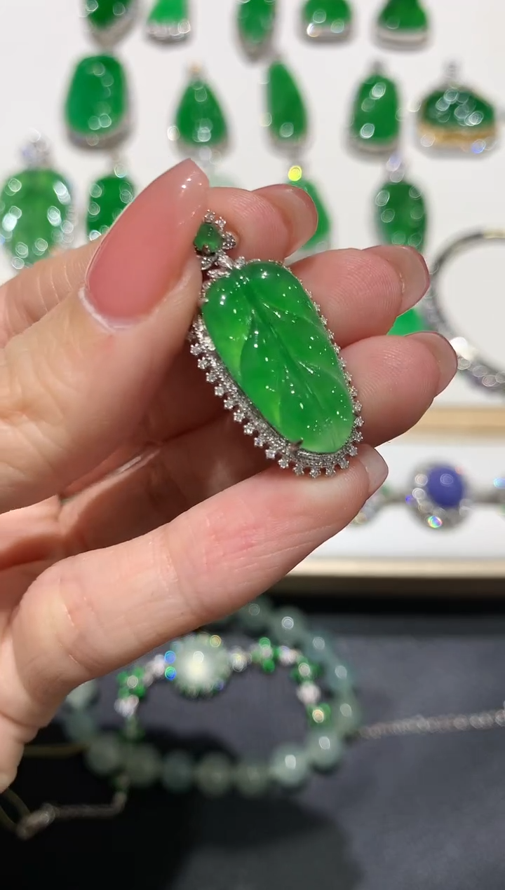 【闪购商品】翡翠吊坠(不含链)18K金镶嵌团购3