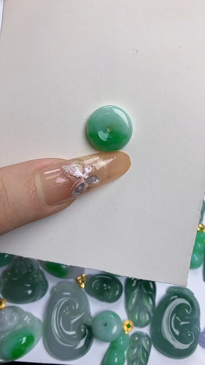 【闪购商品】翡翠颈饰未镶嵌天然缅甸A货翡翠，