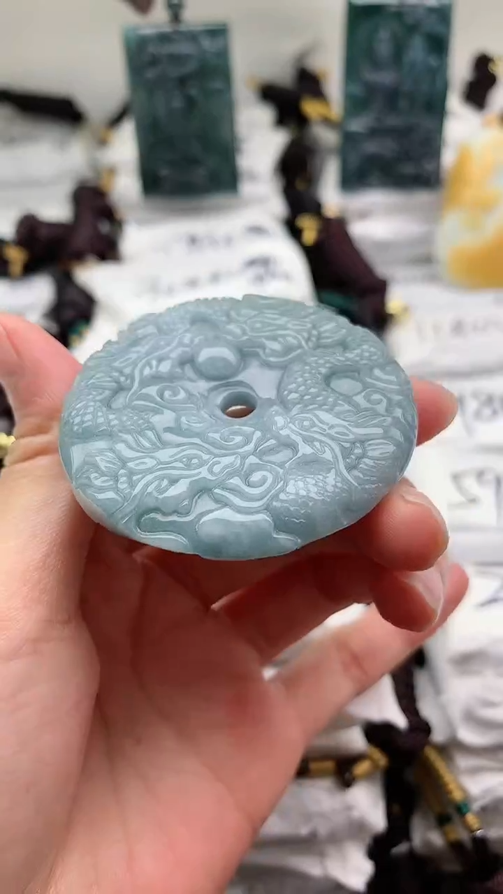 【闪购商品】翡翠颈饰未镶嵌555555555555