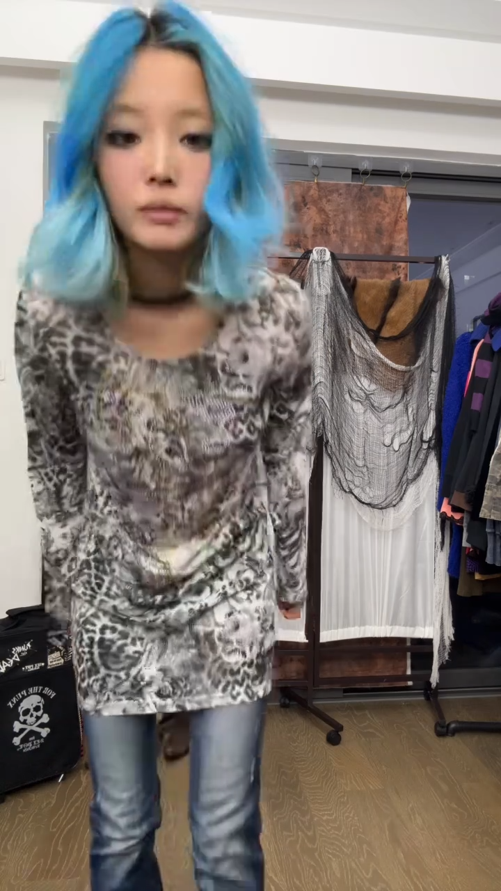 58 古着孤品 no退换，模特165.90斤